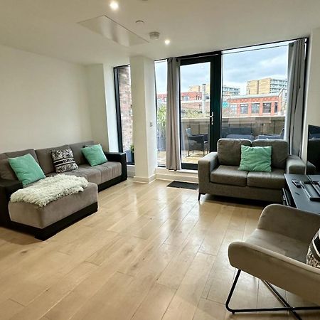 Lux Livin' Apartments - Luxury 2 Bed Apartment With Sky Garden マンチェスター エクステリア 写真