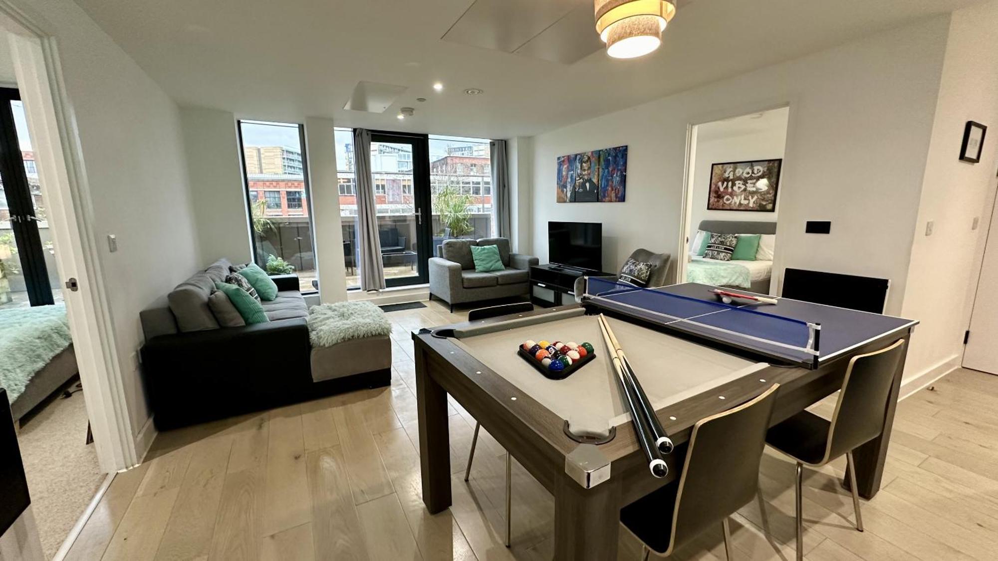 Lux Livin' Apartments - Luxury 2 Bed Apartment With Sky Garden マンチェスター エクステリア 写真