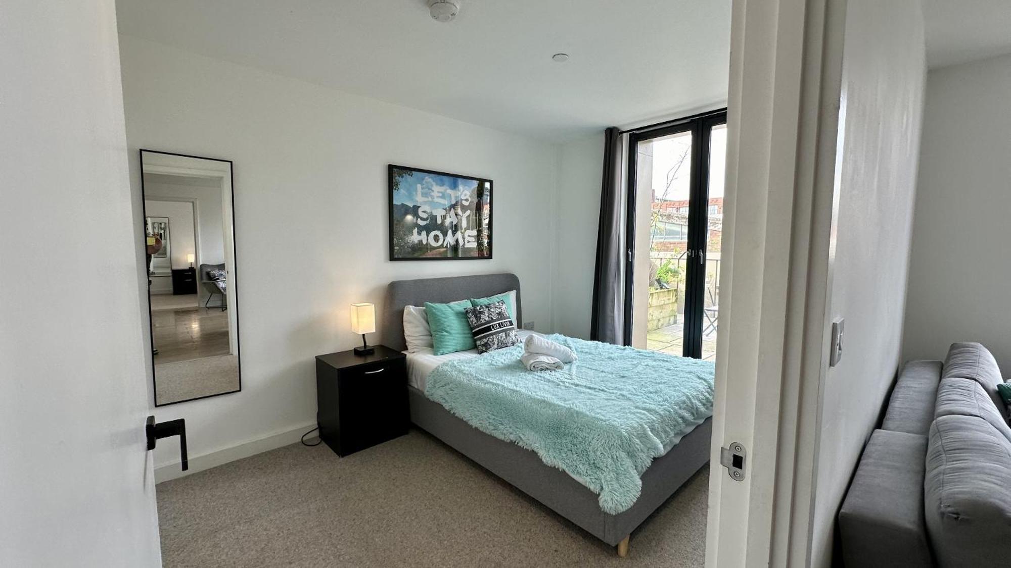 Lux Livin' Apartments - Luxury 2 Bed Apartment With Sky Garden マンチェスター エクステリア 写真