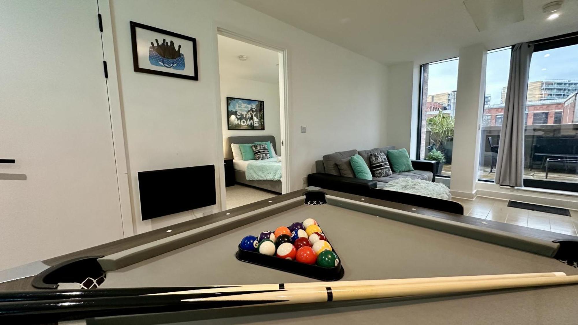Lux Livin' Apartments - Luxury 2 Bed Apartment With Sky Garden マンチェスター エクステリア 写真