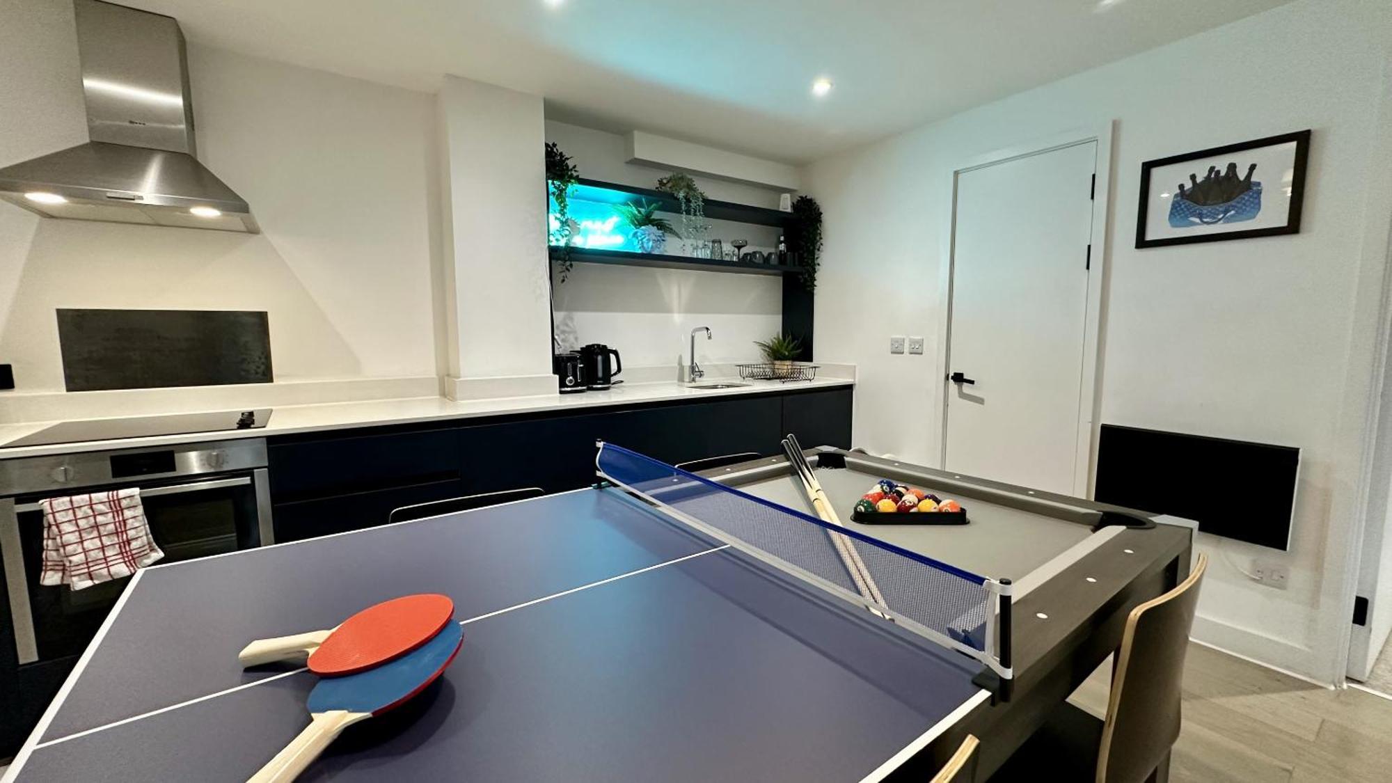 Lux Livin' Apartments - Luxury 2 Bed Apartment With Sky Garden マンチェスター エクステリア 写真